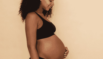 Incontinence féminine et maternité : comment surmonter les fuites urinaires aprè